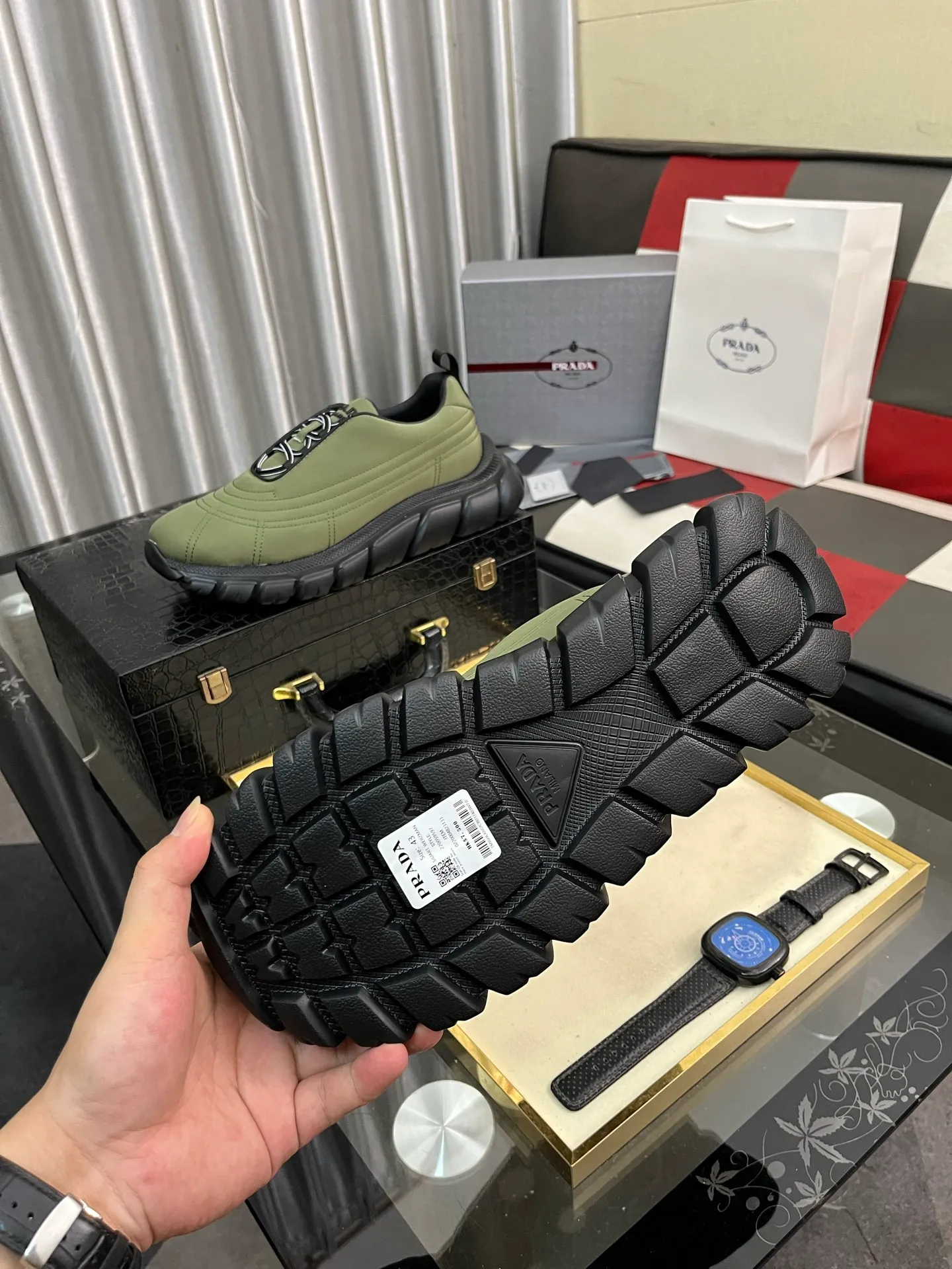 Men's shoes 💰560⌚️⌚️【PRADA】Prada - high-end quality original order 🔍🔍🔍 casual sports shoes - Upper: imported 🔝 Napa calfskin, pebbled calfskin, branded epoxy hollow mesh canvas, shoe body sewn with branded metal fasteners - Lining: water-dyed cowhide - Outsole: ultra-light TPU foam rubber; two-color molded outsole -Ultra-high quality control, fine workmanship, highlighting (high-end, nobility, class) -Size: 38-445️⃣colors available